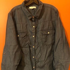 Woman’s 3x  button down shirt
